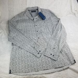 NWT Kenneth Cole black and white button down